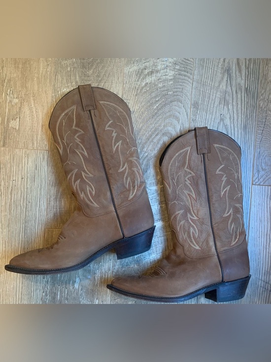 Justin’s Classic Brown Western Cowboy Boots Men’s 2263 - 11.5 D main image 6